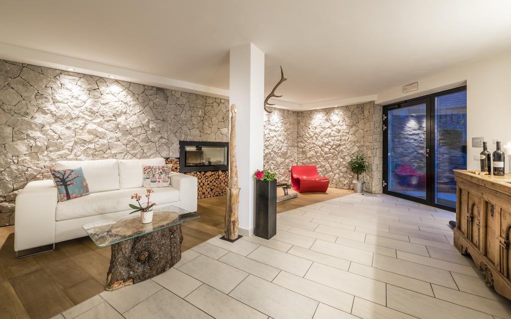 Avita - Suites To Relax Urtijëi Buitenkant foto